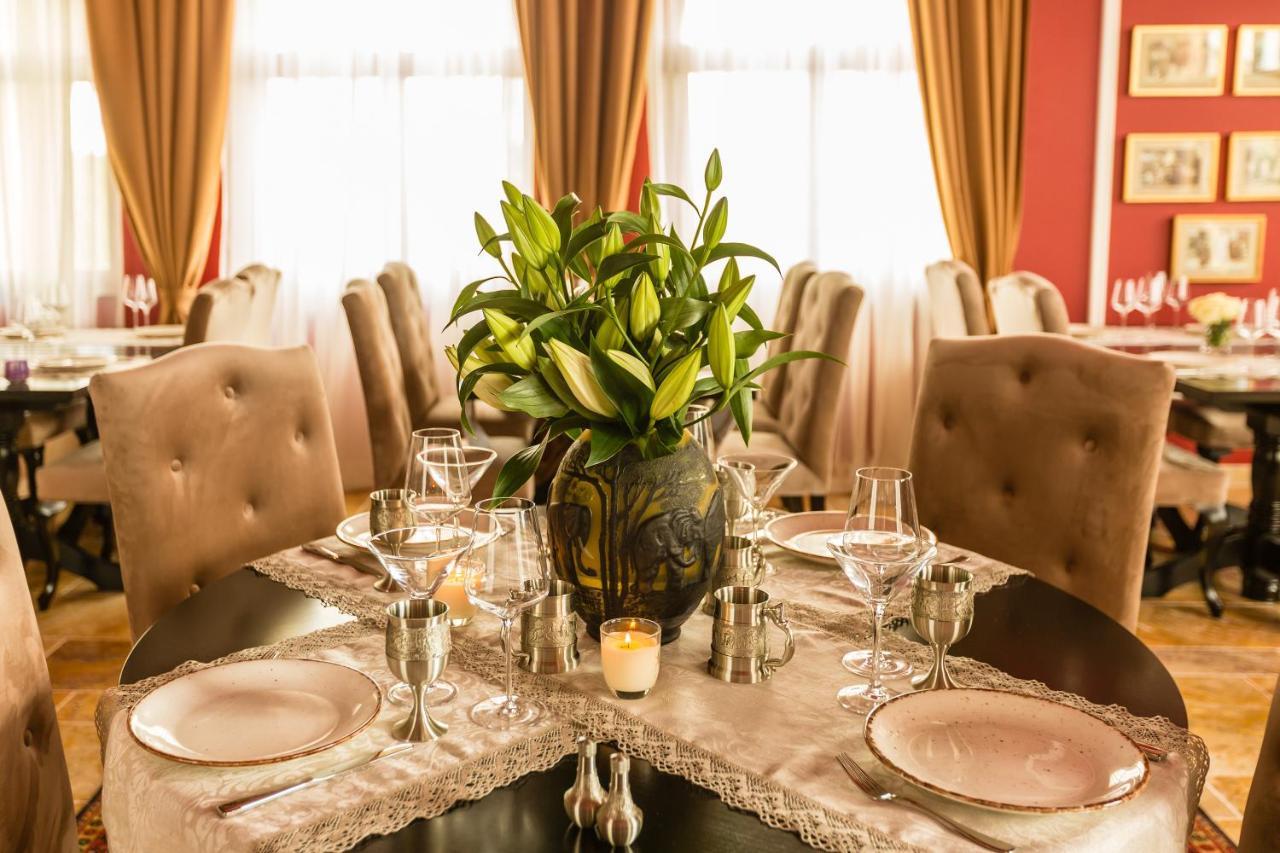 Country Spa Retreat Snagov Exterior foto Restaurant in Belgrade